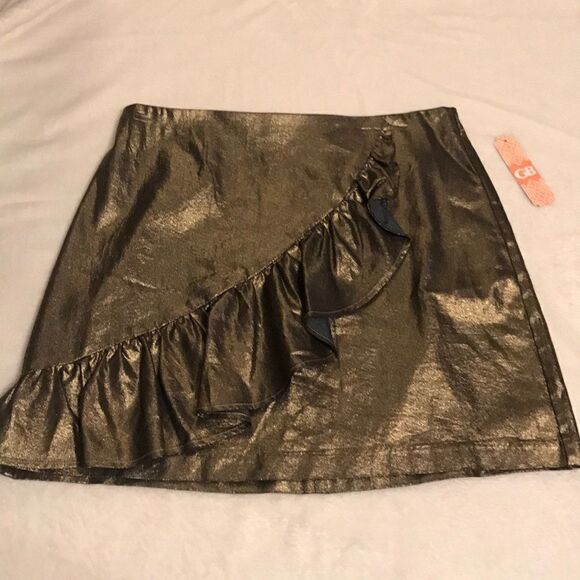 GB girls Dresses & Skirts - GB Gold Metallic Ruffle Front Skirt - Juniors XL